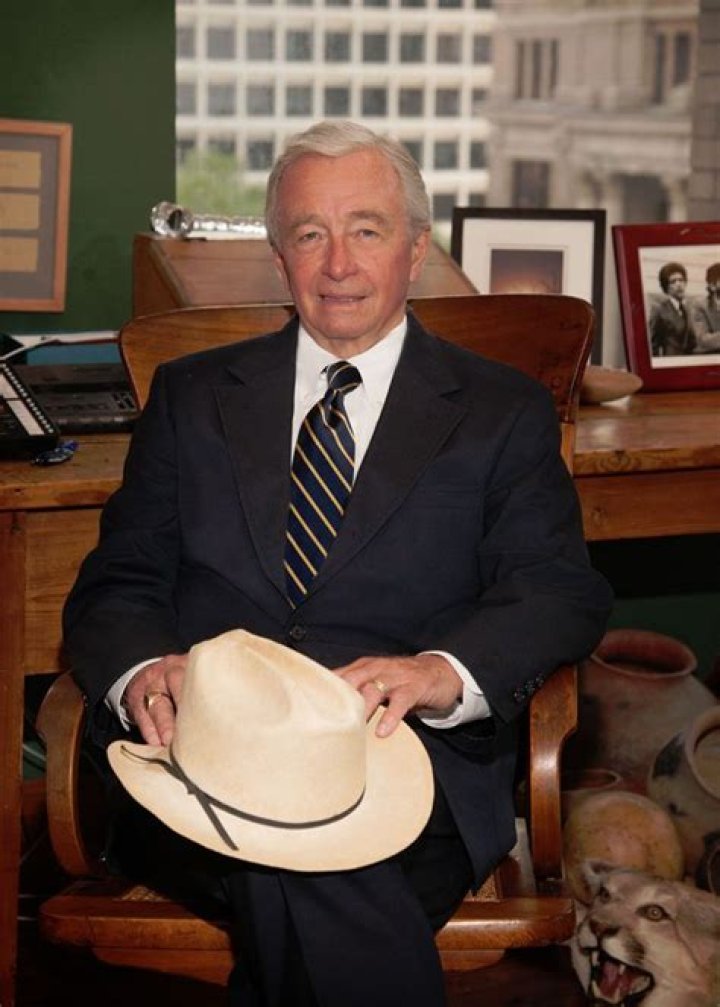 Dick DeGuerin Height, Weight, Net Worth, Age, Birthday, Wikipedia, Who, Instagram, Biography