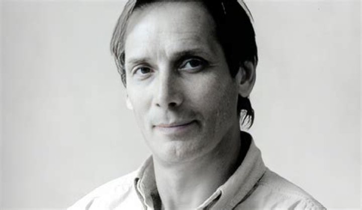 
Gavin Bell | Journalist Wikipedia Age Wife And Net Worth 