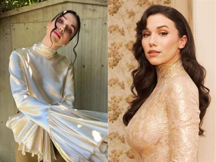 
Grace Caroline Currey Family With Parents Damian and Alisa 