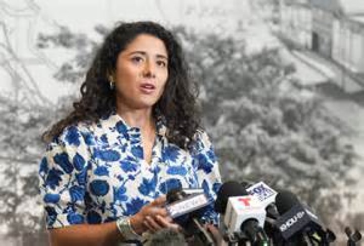 Is Brianna Hildebrand Gay? Age, Height, Net Worth