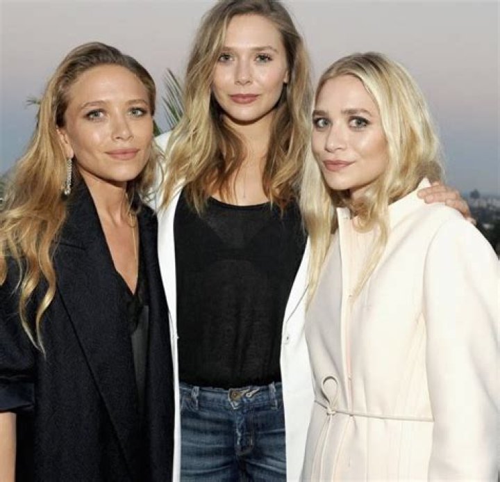 
Jarnette Olsen is Ashley and Elizabeth Olsen’s Mother – Meet Her 