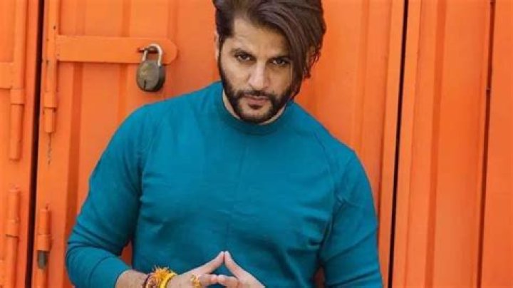 Karanvir Sharma Height, Weight, Net Worth, Age, Birthday, Wikipedia, Who, Instagram, Biography