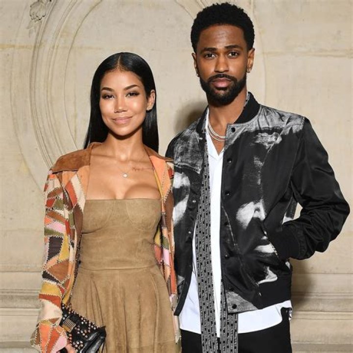 
Who is Ian Craig Lees? Creepy fan Jhene Aiko and Big Sean need protection from 